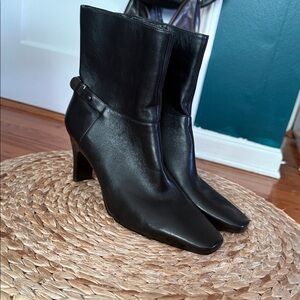 Bandolino Sleek Black Heeled Boots